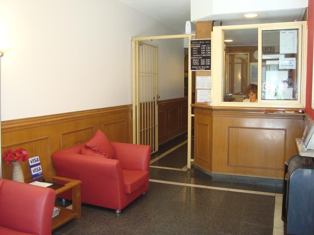Hotel Gran Via - Buenos Aires — Photos 2